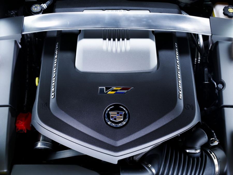  Cadillac CTS-V 2010 года  (EU) (фото 12 из 14)